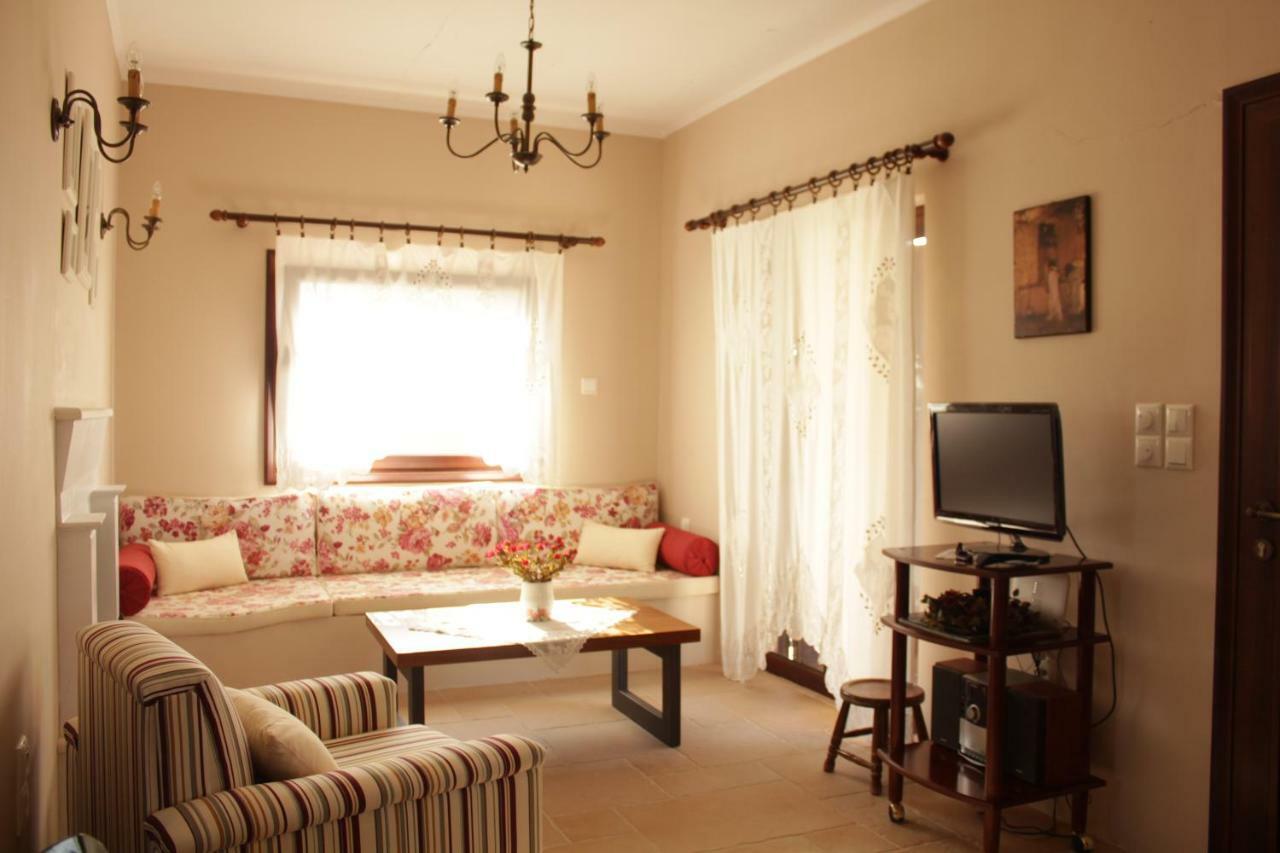 *Villa Pap-Live The Greek Hospitality In A Village* Nea Sampsounta Zewnętrze zdjęcie